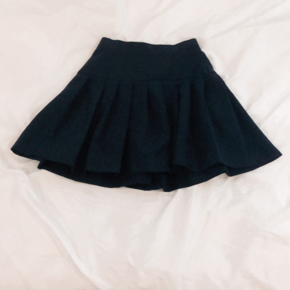 PLEATED MINI SKIRT
